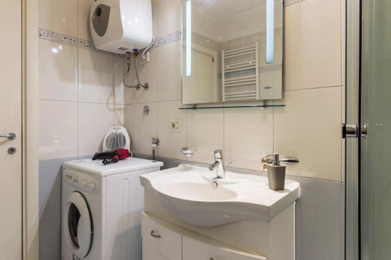 Apartment Dubravka Near The Sandy Beach Medulin Exterior foto