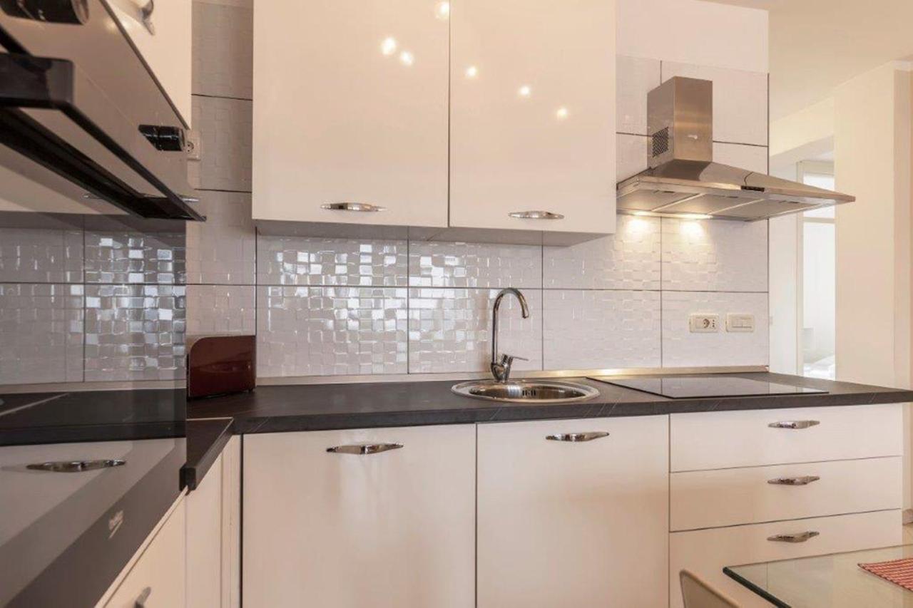 Apartment Dubravka Near The Sandy Beach Medulin Exterior foto